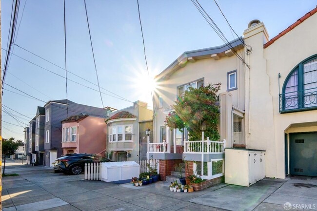 Photo - 2371 30th Ave