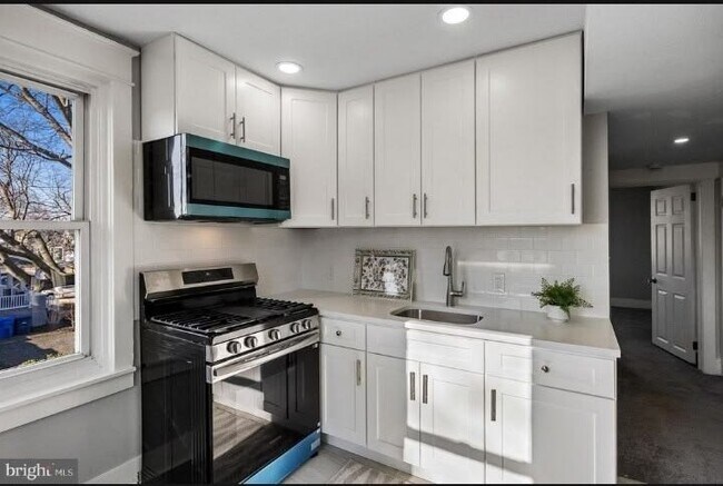 Photo - 313 Delaware Ave Unidad 2ND FLOOR
