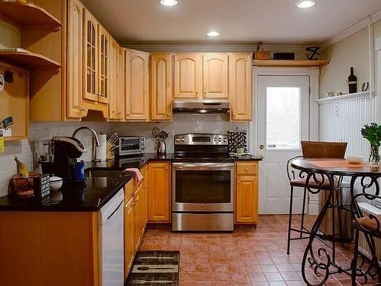 18 Saint John St Unit 18 Saint John Street