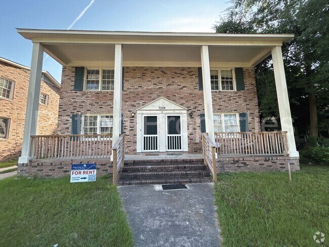 Building Photo - 7034 Fairmont Rd Unit A Rental