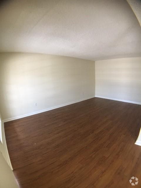 Building Photo - 4709 Harmon Ave Unit 416 Rental