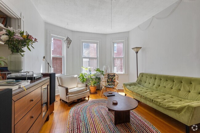 Building Photo - 9/1 Beautiful Inman Sq 3BR with laundry in... Rental