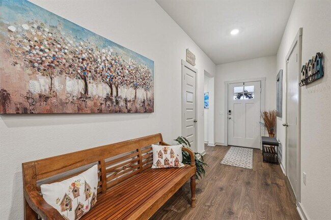 Photo - 111 Krause Spgs Dr Casa