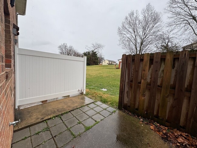 Photo - S Main Unit 447