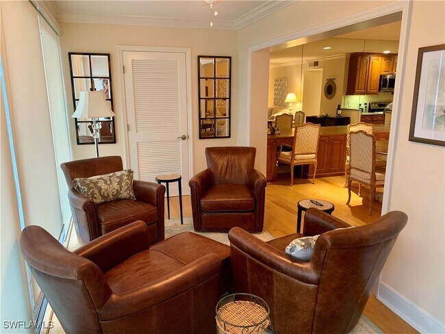 Photo - 333 Harbour Dr Unit 211