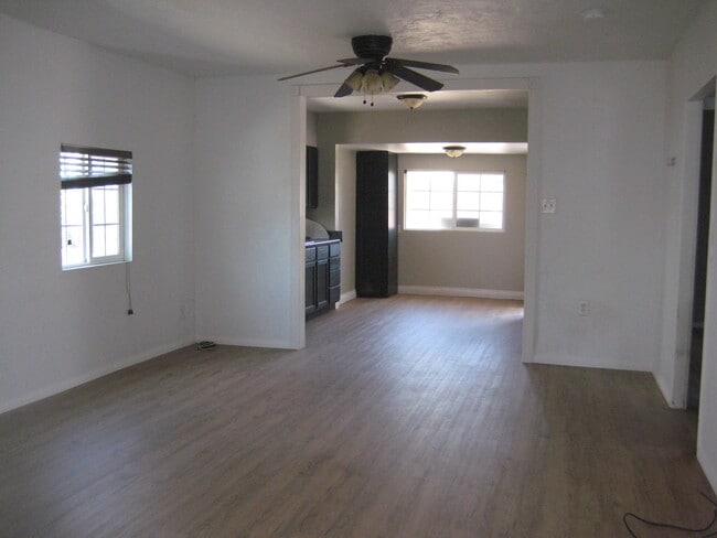 Photo - 253 Leighton Dr Casa