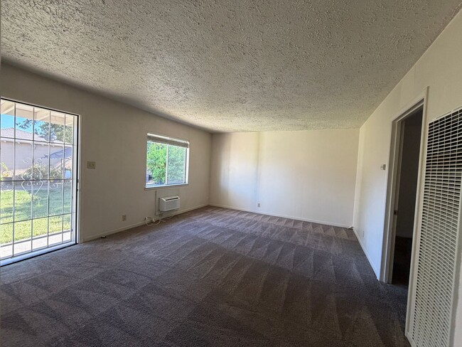 Photo - 1061 E Monte Vista Ave