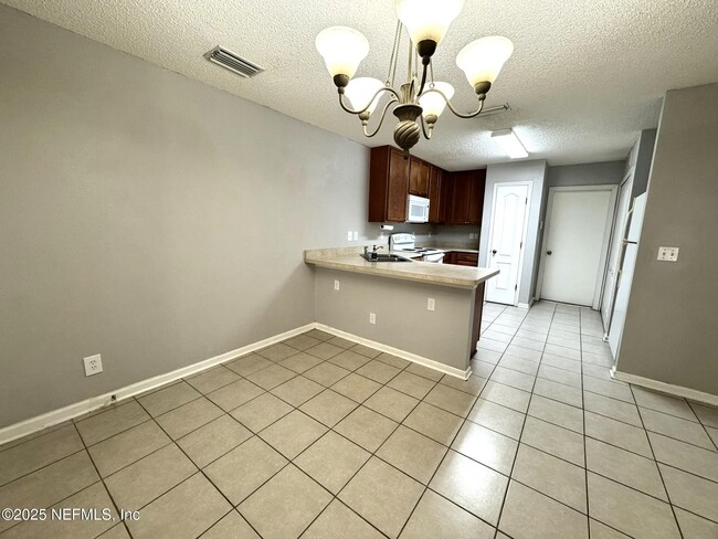 Photo - 7661 Melvin Rd