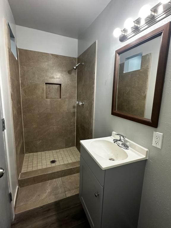 Photo - 300 S 1st St