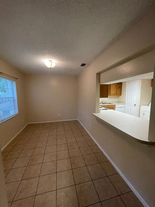 Photo - 2bed 2bath Ground Floor Condo for rent for... Unit D