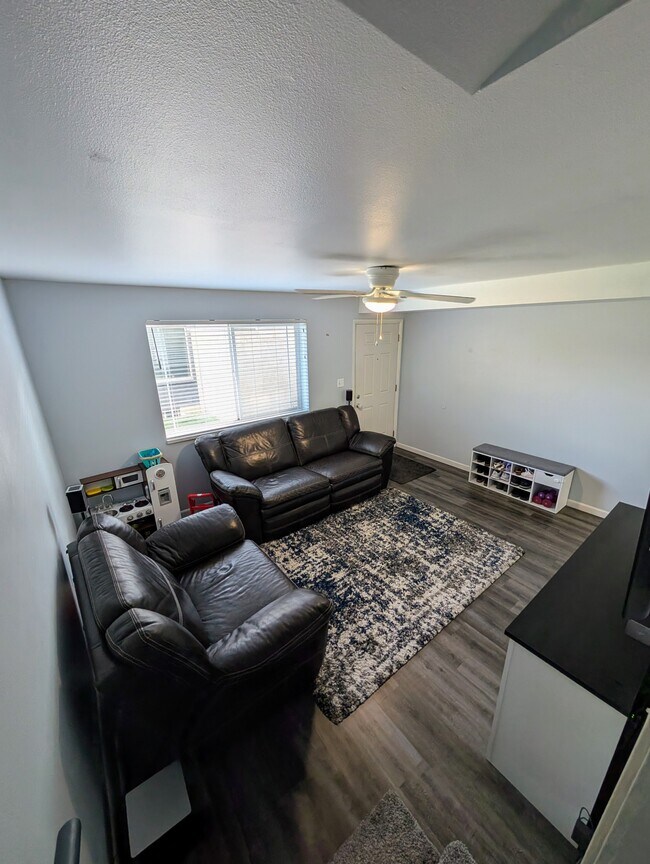 Photo - 556 W 800 N St