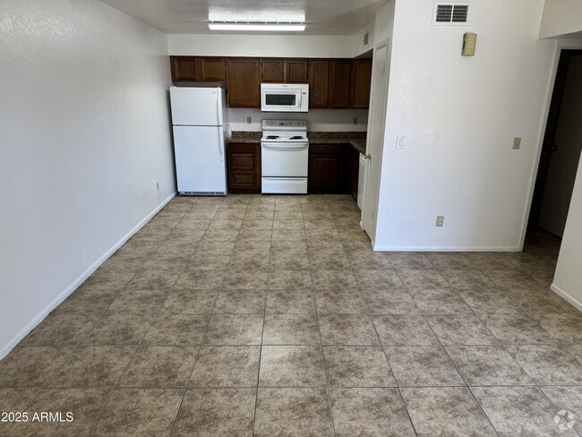 Building Photo - 6148 E Greenway St Rental