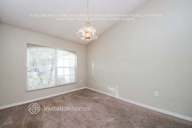 Photo - 310 Sherborne Ln
