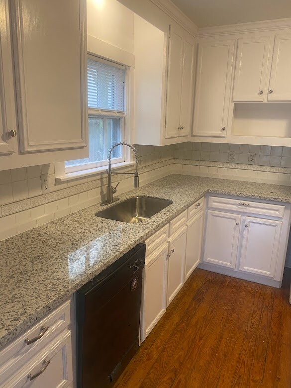 Building Photo - 4425 Ione St Rental