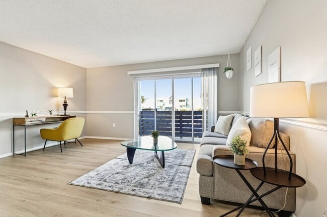 Living Room - Palmview Cove Apartments