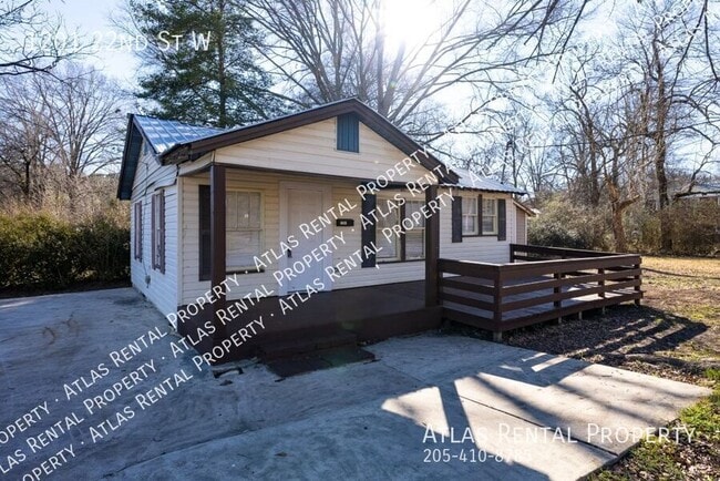 Photo - 1201 22nd St W