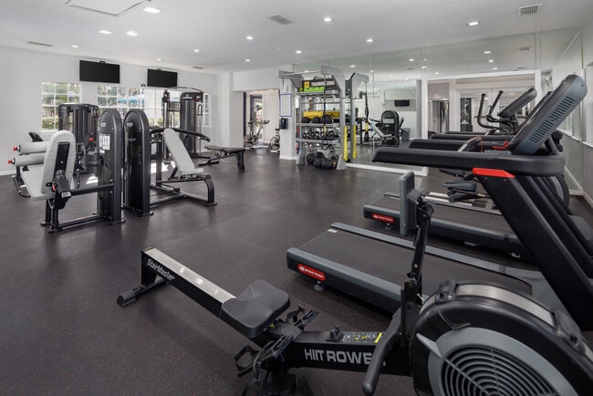 Photo - 1801 Metrowest