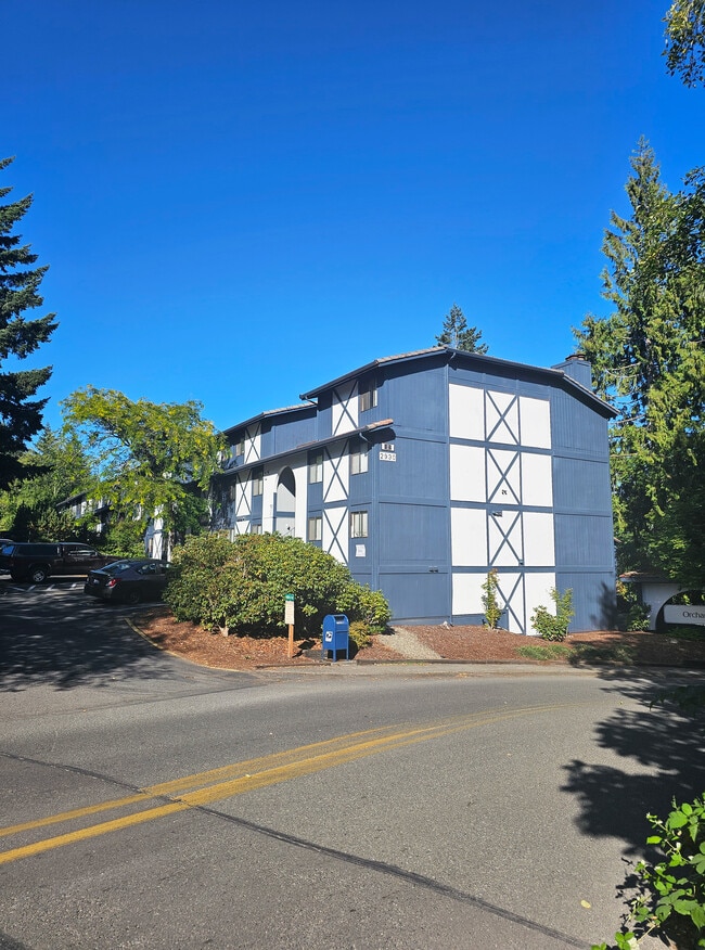Building B Street View - Orchard Park Apartments