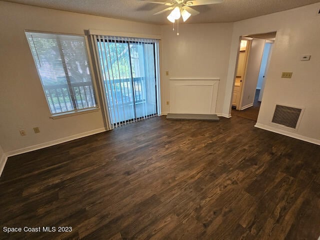 3545 Sable Palm Ln Unidad F