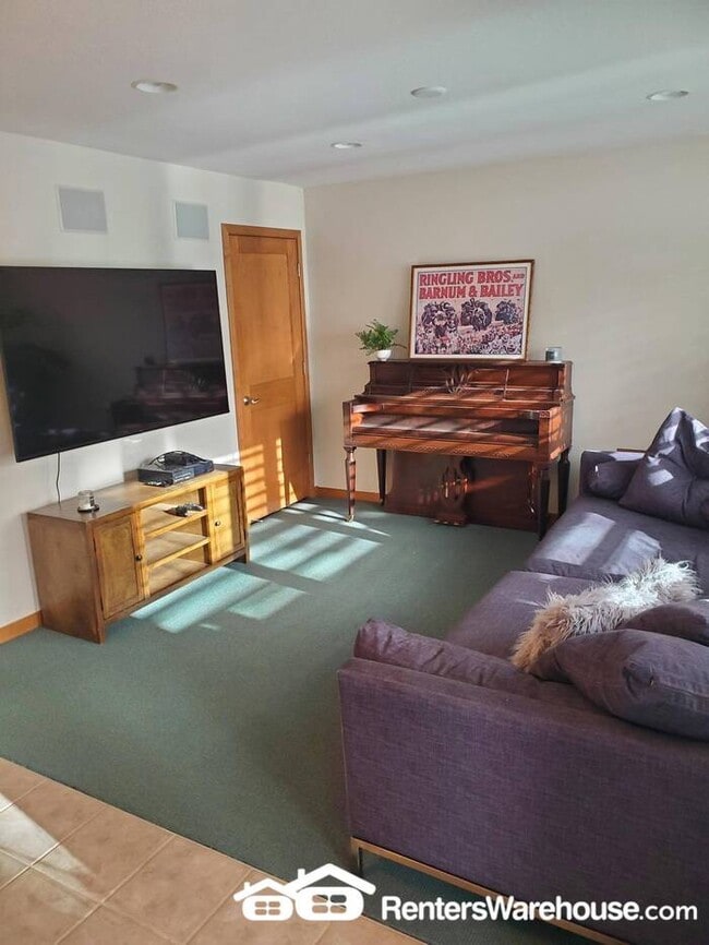 Photo - 2 Bedroom, 4 Bath Townhouse in a Great Riv...