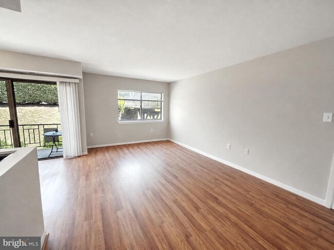 Photo - 5107 Crossfield Ct Unit 306