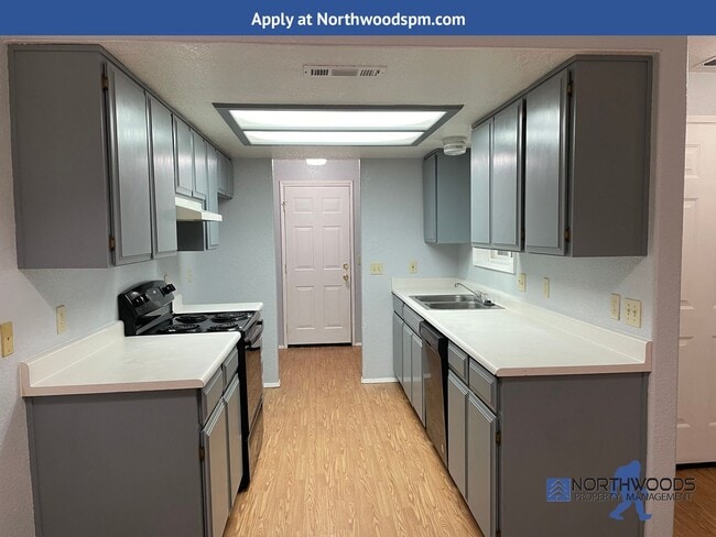 Photo - Nice 2 Bedroom 1 Bathroom Duplex-Grants Pass