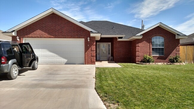 Building Photo - GREAT HOME GREAT LOCATION