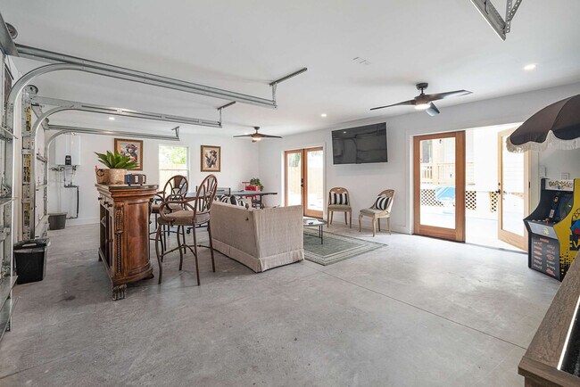 Photo - 30 W Castillo Dr Unidad ID1281932P