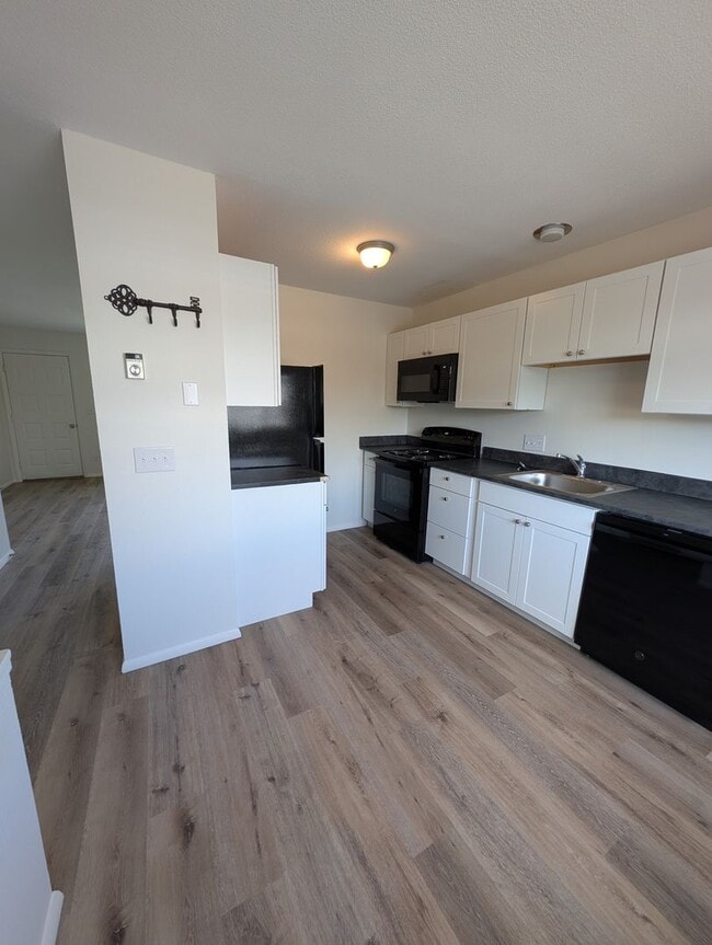 Photo - REI203 Unit 203C