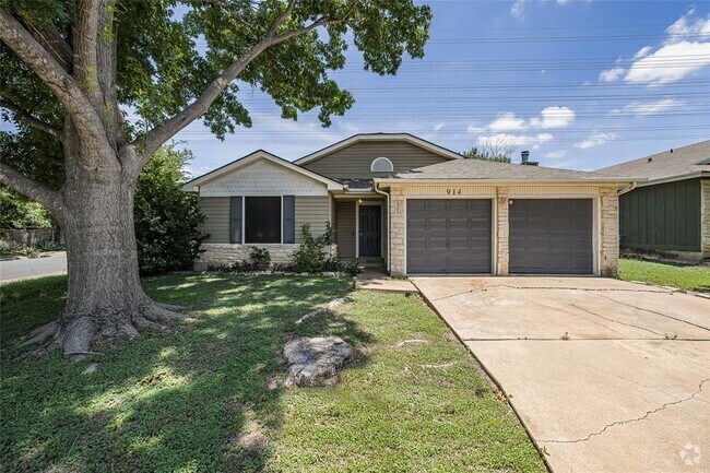 Building Photo - 914 Peggotty Pl Rental