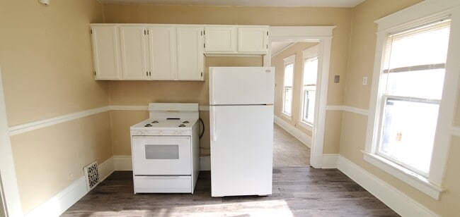 Kitchen - 1457 S 74th St Unit Upper