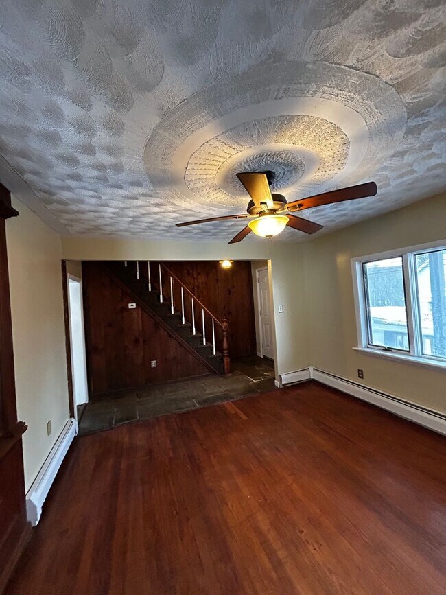 Photo - Welcome To This Charming 3-Bedroom, 1-Bathroom Home Located in the Heart of Carbondale, PA.