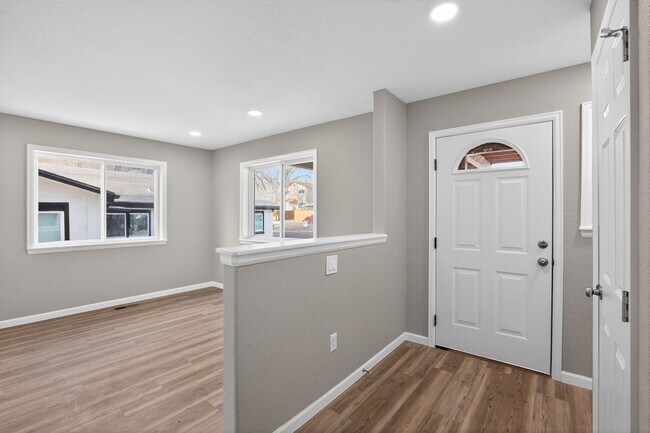 Photo - 227 Crestone Ave