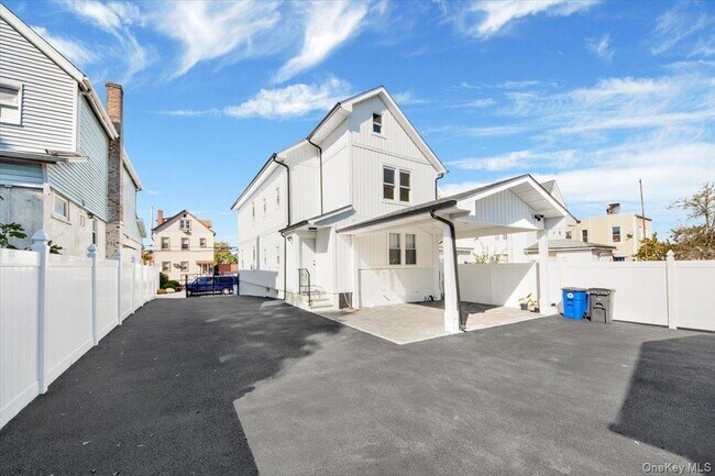 Photo - 4626 Richardson Ave