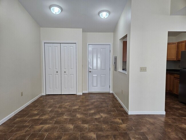 Photo - The Residences at 843 Oak