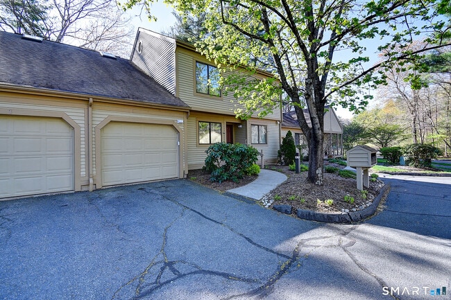 Photo - 4 Stonington Ct Unidad 4