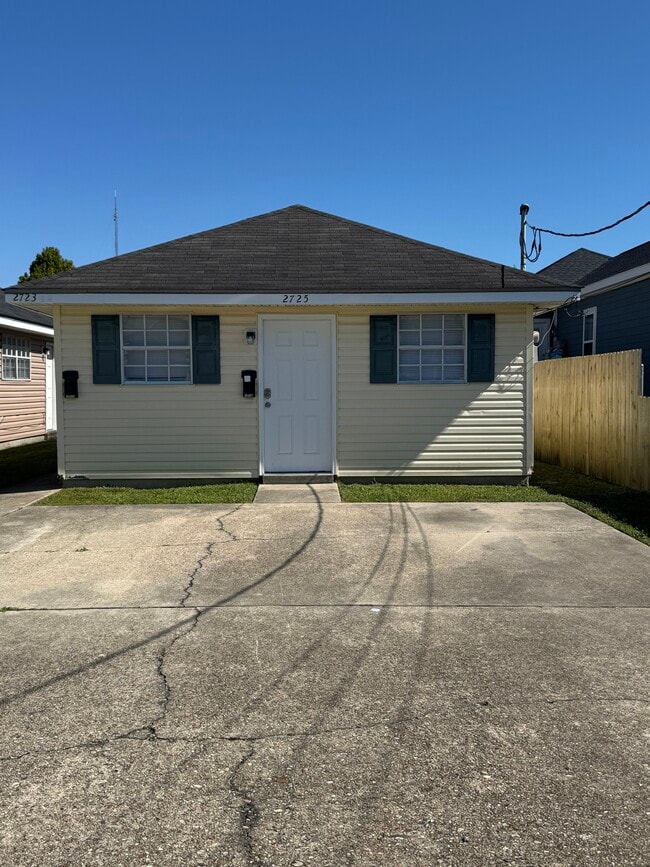 Photo - 2725 Huey P Long Ave Unit 2725