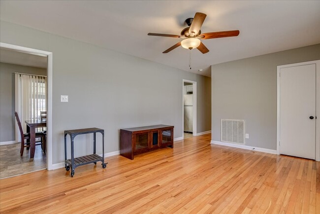 Photo - 1215 Glenwood Dr