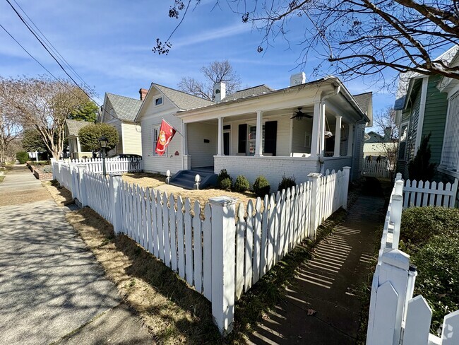 Building Photo - 108 White St NE Rental