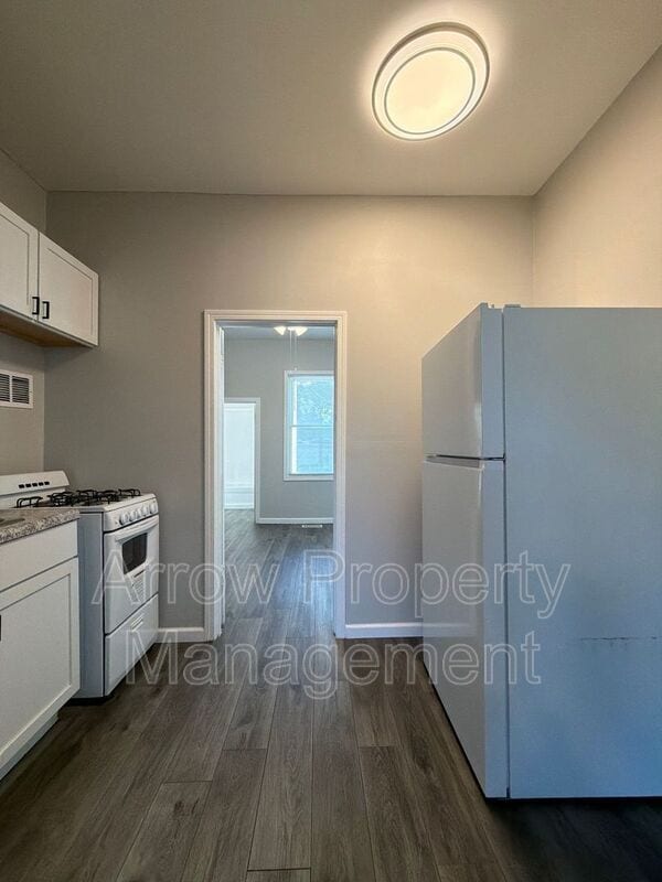 1400 Garfield- B
