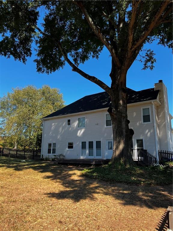 Photo - 1601 Willow Way