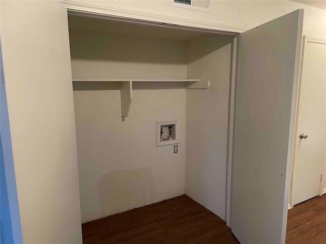 917 Acacia Cir