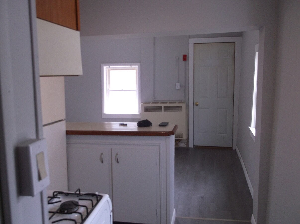 Photo - 413 W Court St Apartments Unit Rear