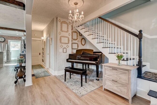 Building Photo - High End Remodel Near RiNo Rental