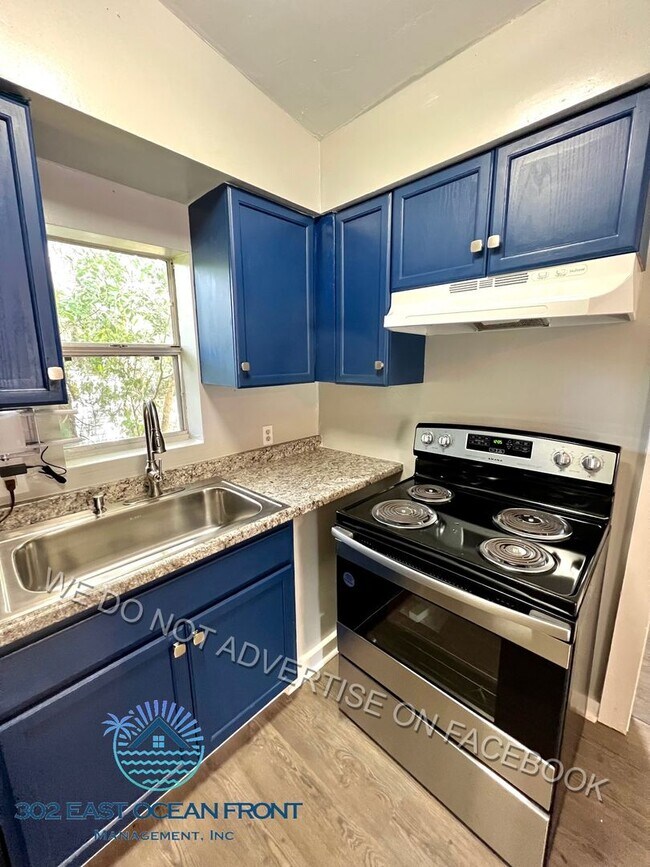 Photo - Lovely 2 bedroom / 1 bathroom home now available for rent!