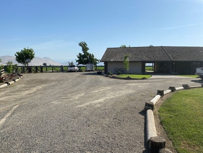 Photo - 36400 Road 148