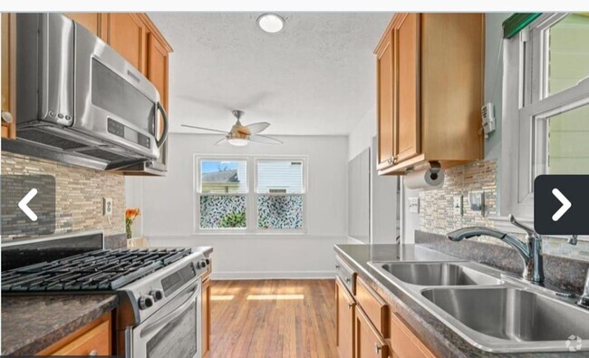 Building Photo - 10813 Warwick Ave Rental