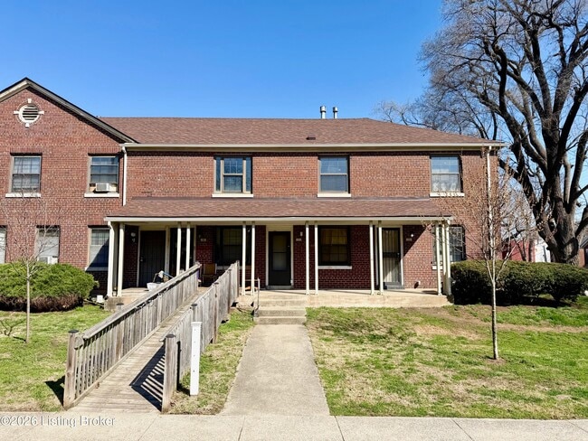 Building Photo - 12 College Ct