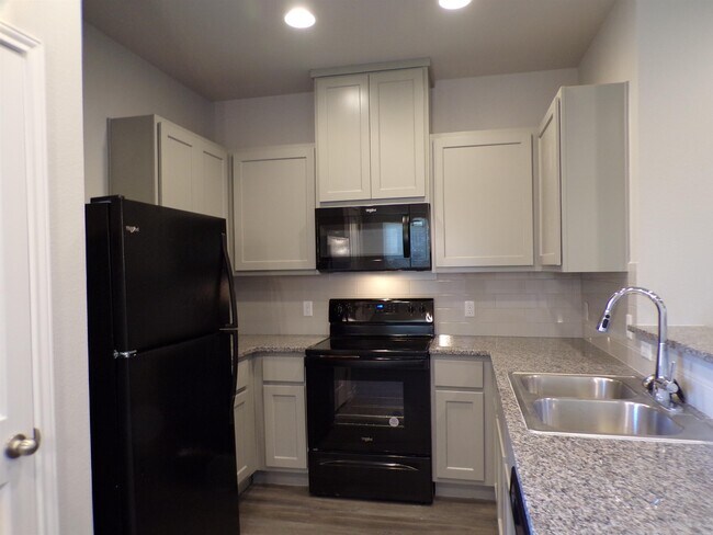 Photo - 111 Peruna Dr