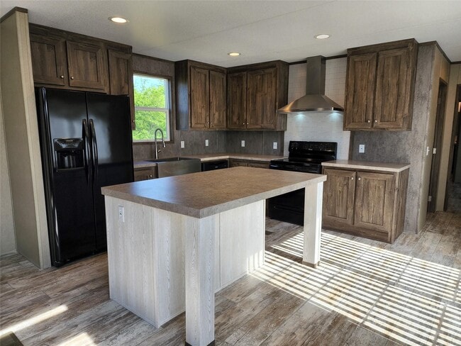 Photo - 415 County Rd 3560